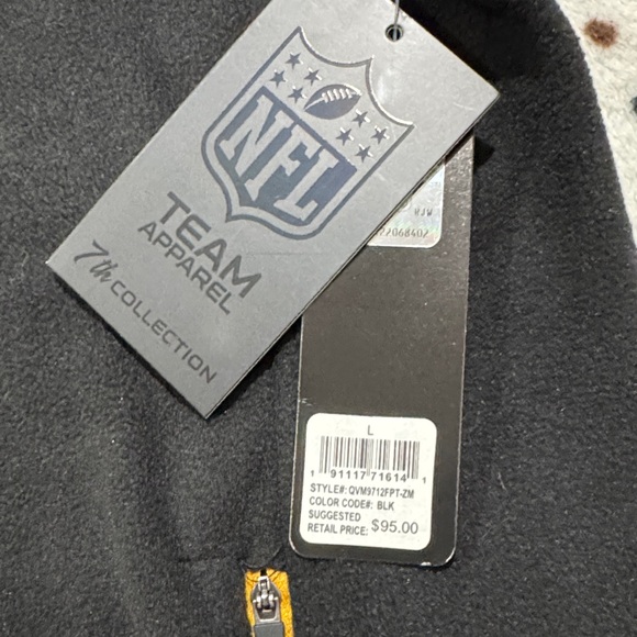 NFL Steelers Black and Yellow Fleece Vest - Picture 2 of 3